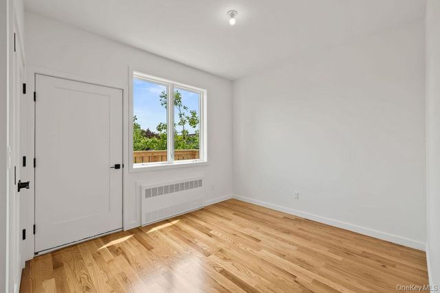80 Twin Avenue 301, Spring Valley, NY 10977