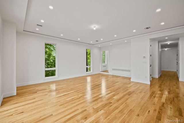 80 Twin Avenue 301, Spring Valley, NY 10977