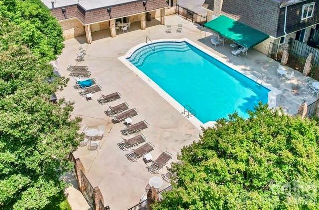 3520 Colony Road D, Charlotte, NC 28211