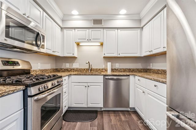 3520 Colony Road D, Charlotte, NC 28211