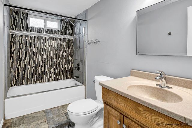 1412 MADISON AVE, Cheyenne, WY 82001