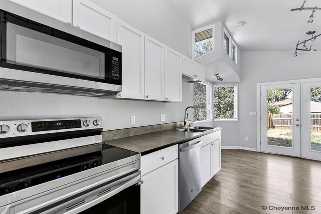 1412 MADISON AVE, Cheyenne, WY 82001