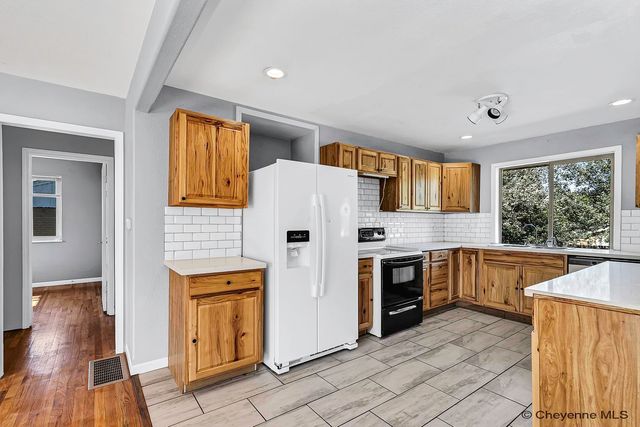 1412 MADISON AVE, Cheyenne, WY 82001