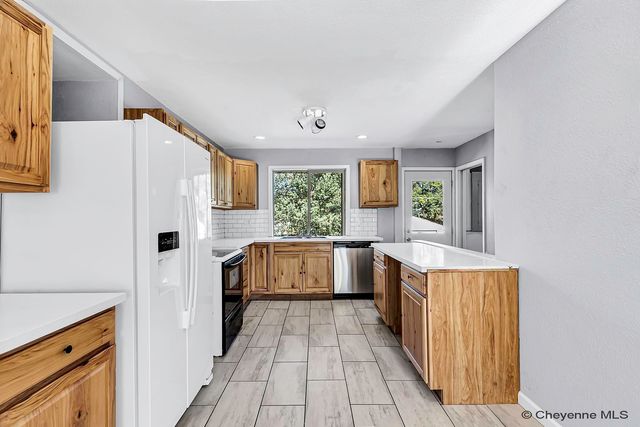 1412 MADISON AVE, Cheyenne, WY 82001