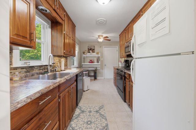 325 N Brookside, Wichita, KS 67208