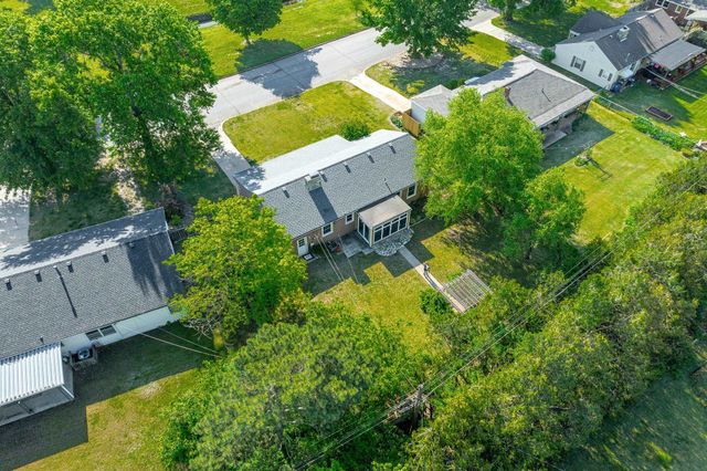 325 N Brookside, Wichita, KS 67208
