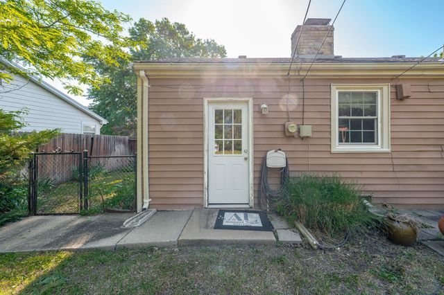 325 N Brookside, Wichita, KS 67208