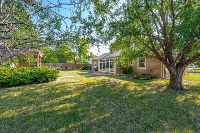 325 N Brookside, Wichita, KS 67208