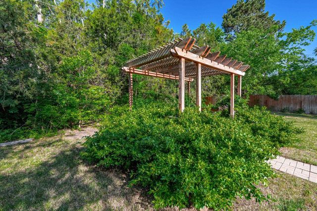 325 N Brookside, Wichita, KS 67208