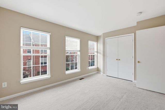 8074 SEBON DR, Vienna, VA 22180