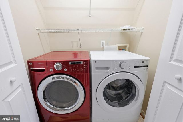 8074 SEBON DR, Vienna, VA 22180