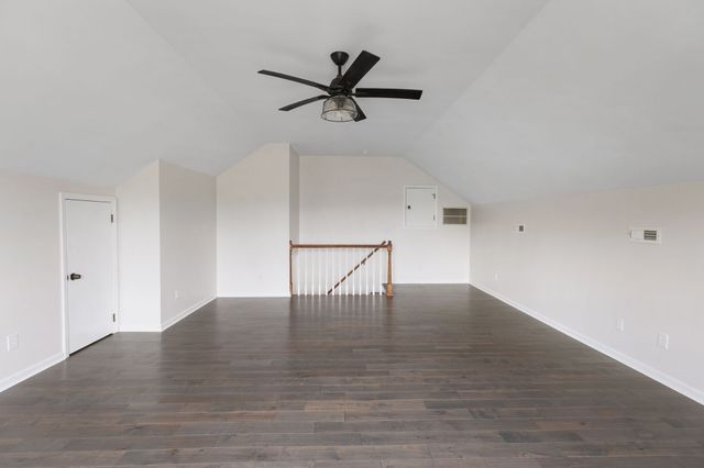 8001 Anna Ct, Greenbrier, TN 37073
