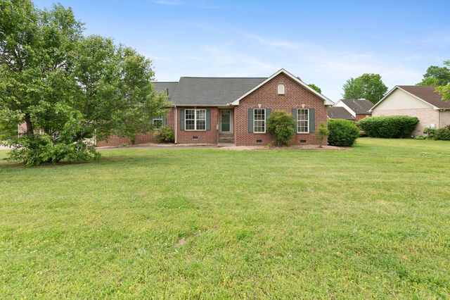 8001 Anna Ct, Greenbrier, TN 37073