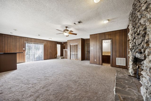 2739 Plaza Boulevard, Dallas, TX 75241