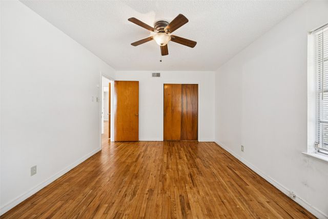2739 Plaza Boulevard, Dallas, TX 75241