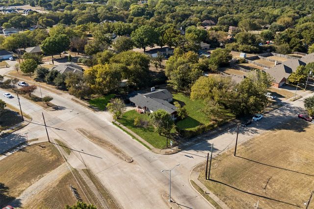 2739 Plaza Boulevard, Dallas, TX 75241