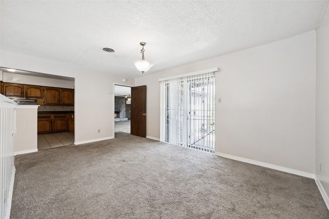 2739 Plaza Boulevard, Dallas, TX 75241