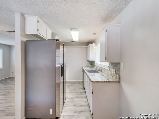 1351 SPITZ KEGEL VIEW DR, Canyon Lake, TX 78133