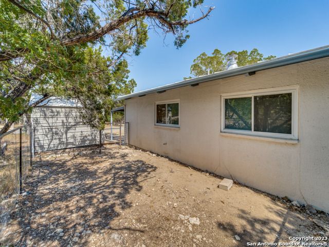 1351 SPITZ KEGEL VIEW DR, Canyon Lake, TX 78133