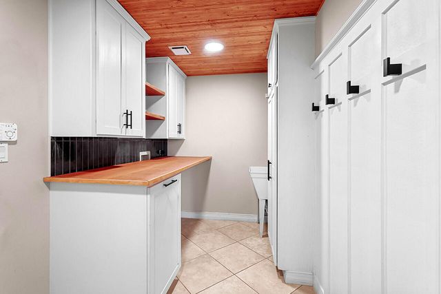 7709 Jacobo Drive NE, Albuquerque, NM 87109