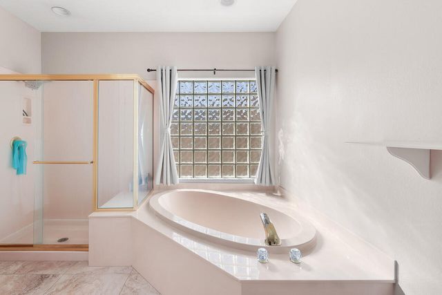 7709 Jacobo Drive NE, Albuquerque, NM 87109