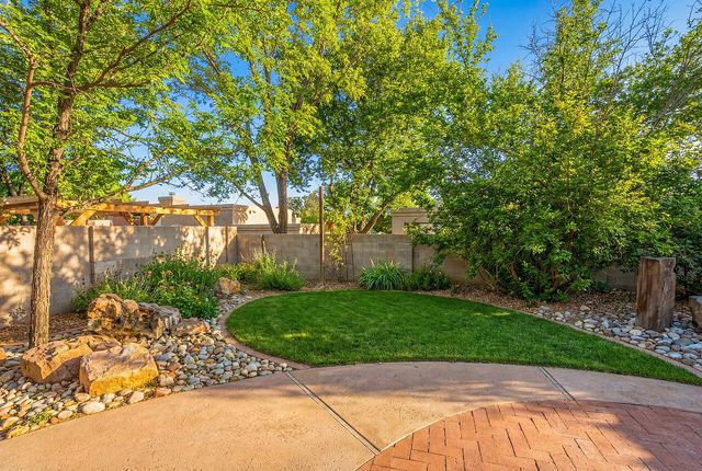 7709 Jacobo Drive NE, Albuquerque, NM 87109