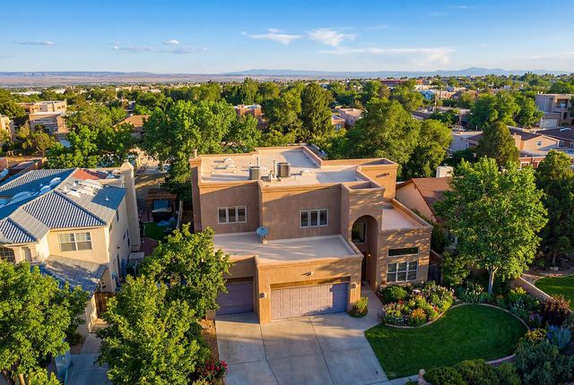 7709 Jacobo Drive NE, Albuquerque, NM 87109