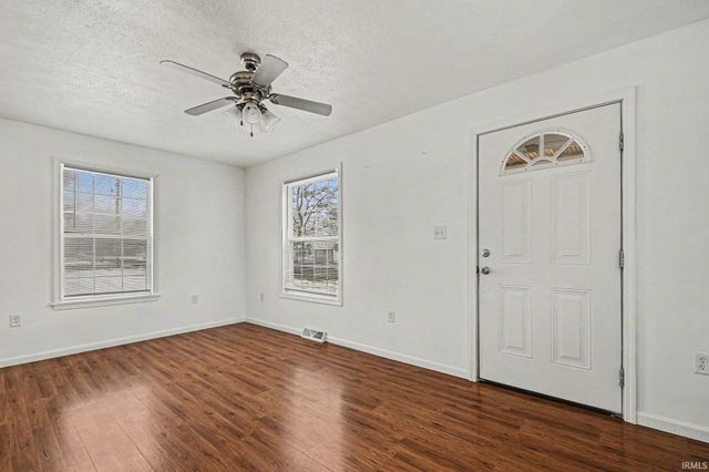 54871 County Road 101 Road, Elkhart, IN 46514