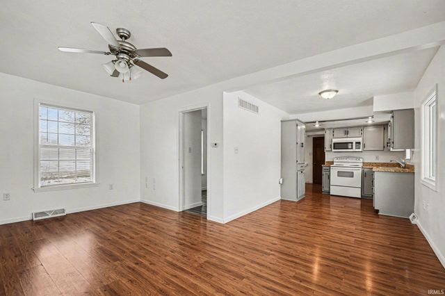 54871 County Road 101 Road, Elkhart, IN 46514