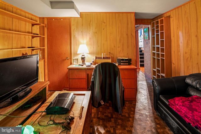 59 E OAK AVE, Lawnside, NJ 08045