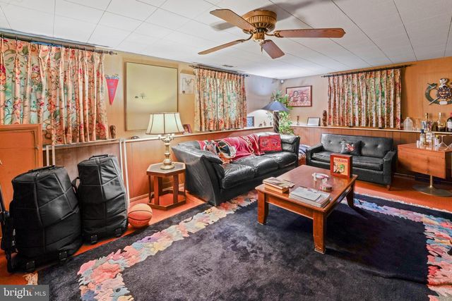 59 E OAK AVE, Lawnside, NJ 08045