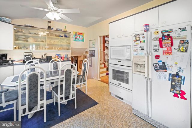 59 E OAK AVE, Lawnside, NJ 08045