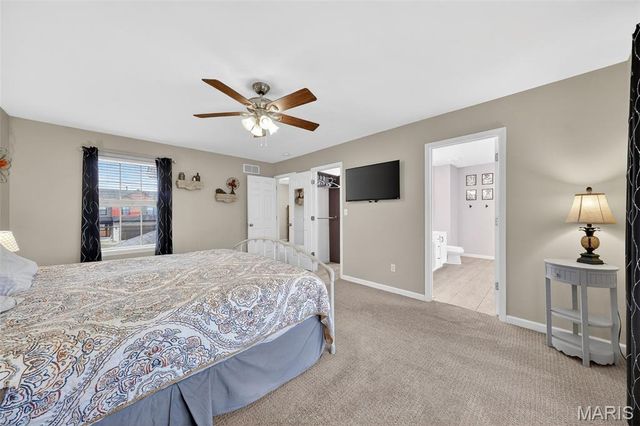 401 Valley Oaks Drive, Wentzville, MO 63385