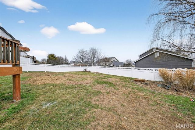 401 Valley Oaks Drive, Wentzville, MO 63385