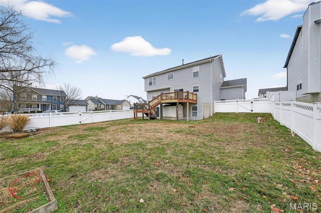 401 Valley Oaks Drive, Wentzville, MO 63385