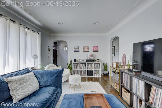 1150 W Marshall Street, Ferndale, MI 48220