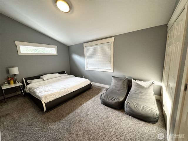 7360 E Grapeview Loop Road, Allyn, WA 98524
