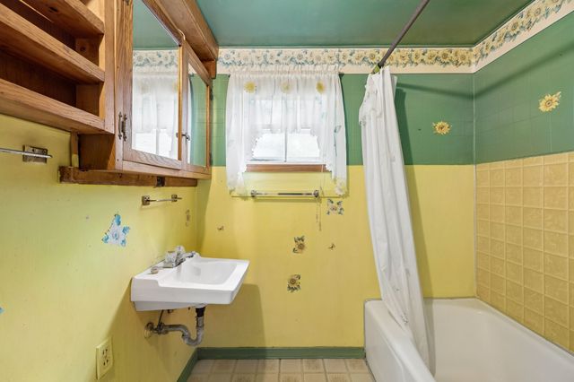 38 Holland Rd, Morrison, TN 37357