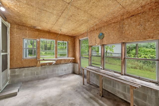 38 Holland Rd, Morrison, TN 37357