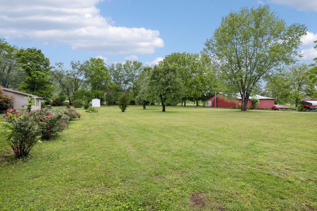 38 Holland Rd, Morrison, TN 37357