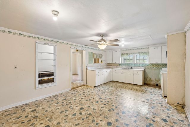38 Holland Rd, Morrison, TN 37357