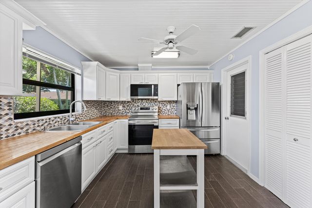 9890 Papaya Tree Trail A, Boynton Beach, FL 33436