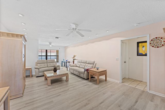 9890 Papaya Tree Trail A, Boynton Beach, FL 33436