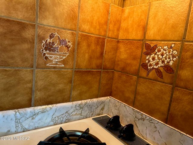 5818 W Lazy S Street, Tucson, AZ 85713