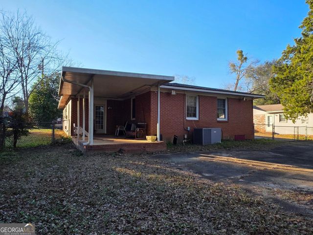 110 Lee Street, Centerville, GA 31028