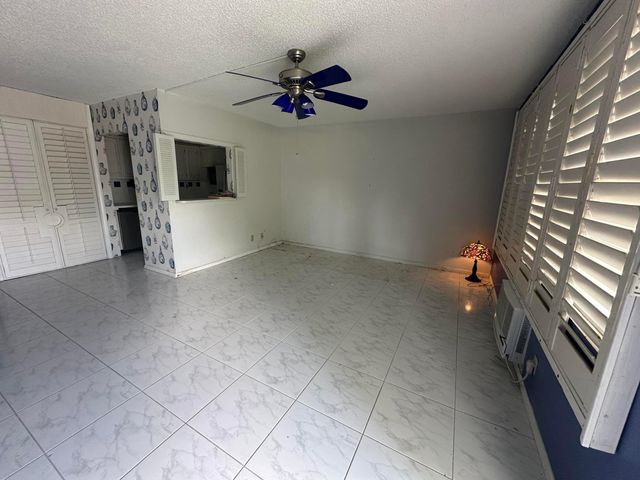 81 Farnham D 81, Deerfield Beach, FL 33442