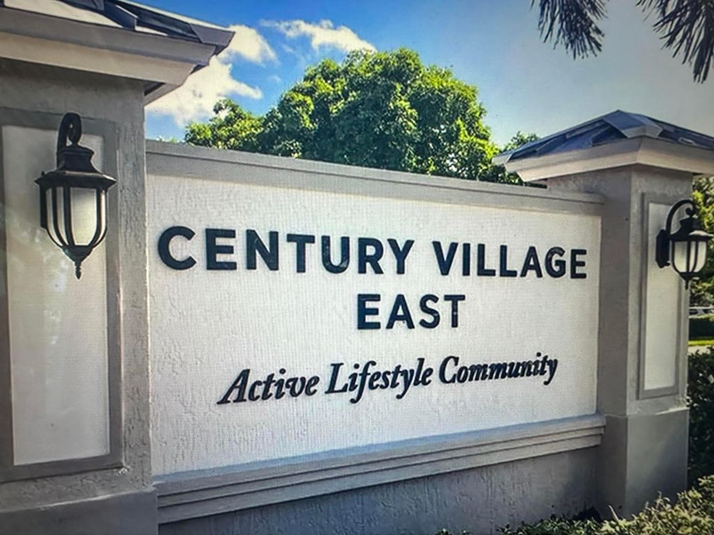 81 Farnham D 81, Deerfield Beach, FL 33442