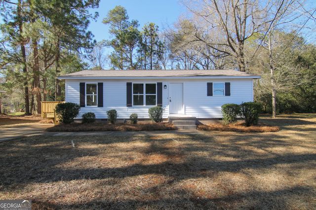 421 Vienna Circle, Fort Valley, GA 31030