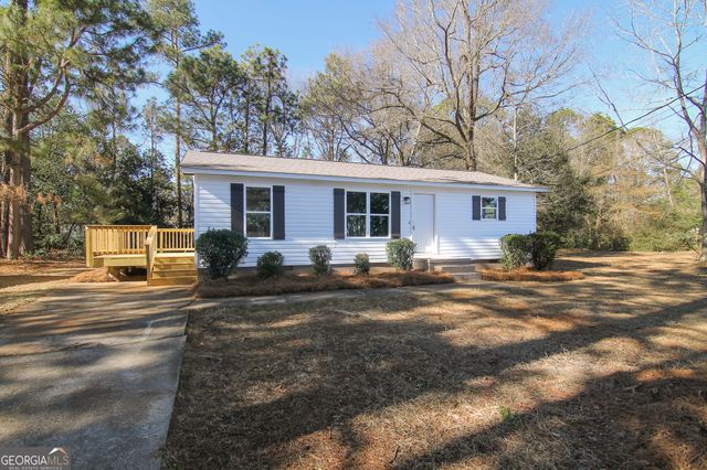 421 Vienna Circle, Fort Valley, GA 31030