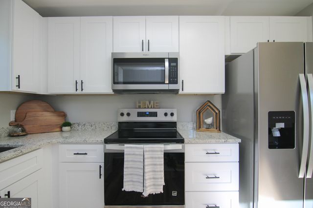 421 Vienna Circle, Fort Valley, GA 31030